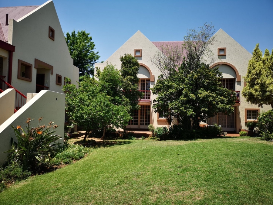 2 Bedroom Property for Sale in Noordwyk Gauteng
