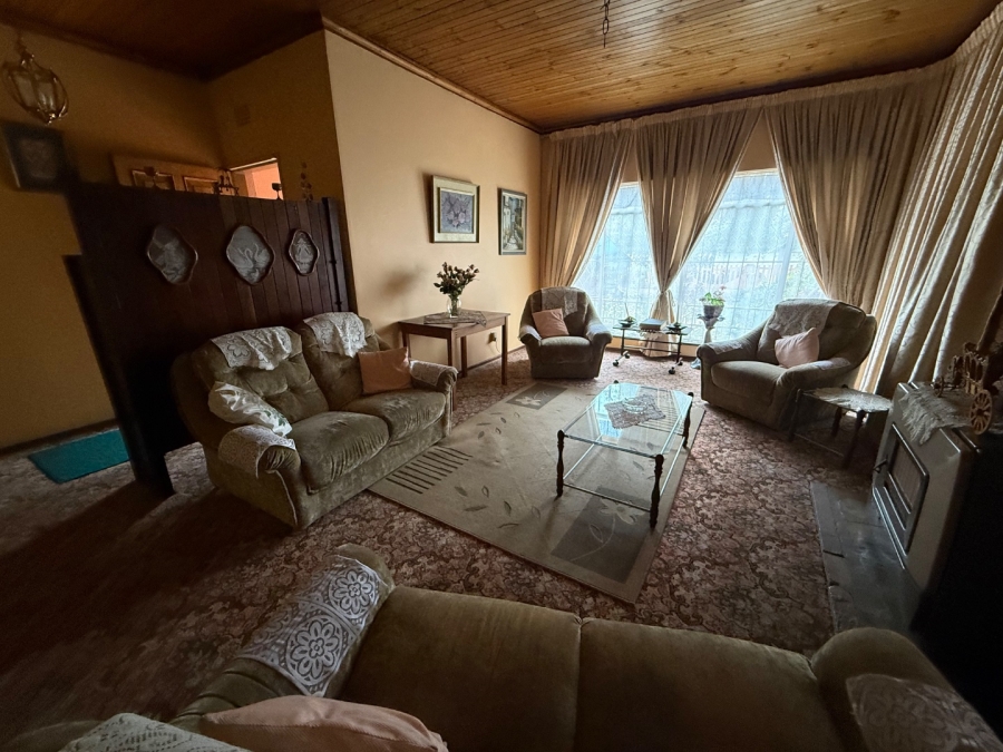 5 Bedroom Property for Sale in Elspark Gauteng