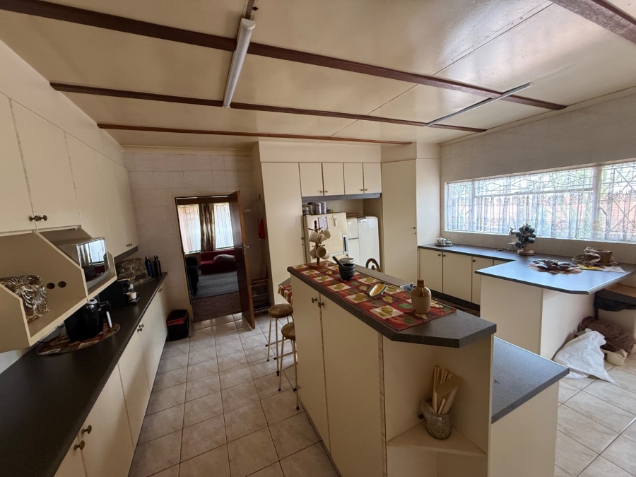 5 Bedroom Property for Sale in Elspark Gauteng