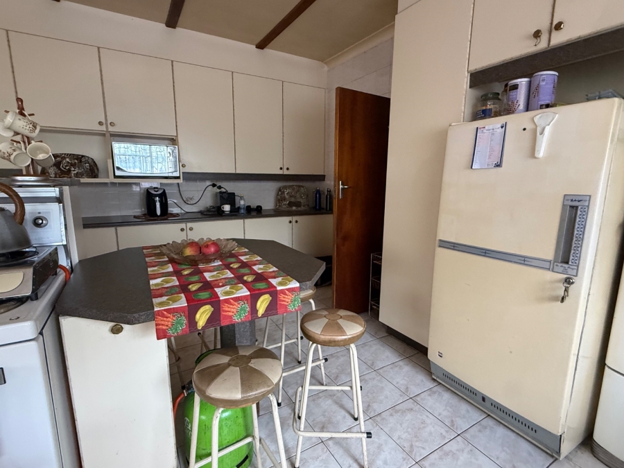 5 Bedroom Property for Sale in Elspark Gauteng