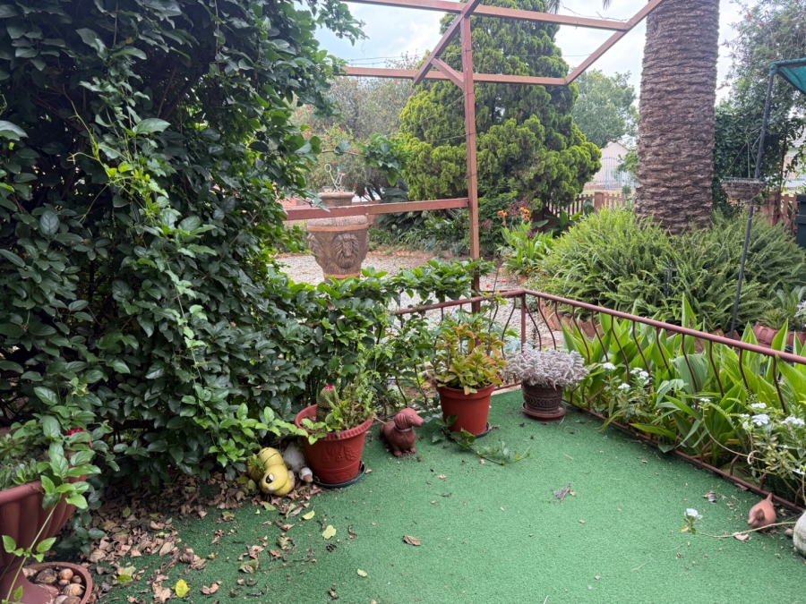 5 Bedroom Property for Sale in Elspark Gauteng