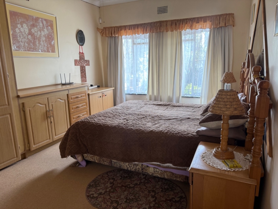 5 Bedroom Property for Sale in Elspark Gauteng