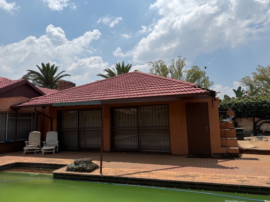 5 Bedroom Property for Sale in Elspark Gauteng