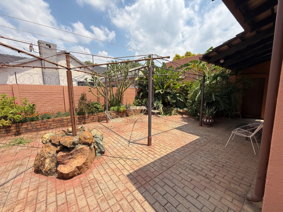 5 Bedroom Property for Sale in Elspark Gauteng