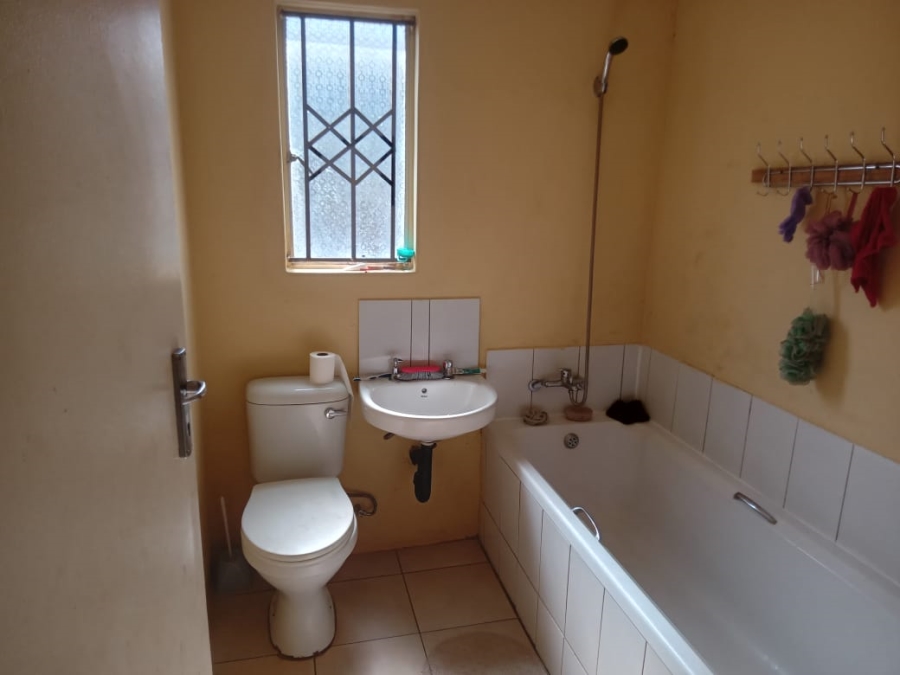 3 Bedroom Property for Sale in Protea Glen Gauteng