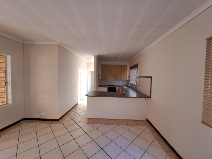 2 Bedroom Property for Sale in Monavoni Gauteng