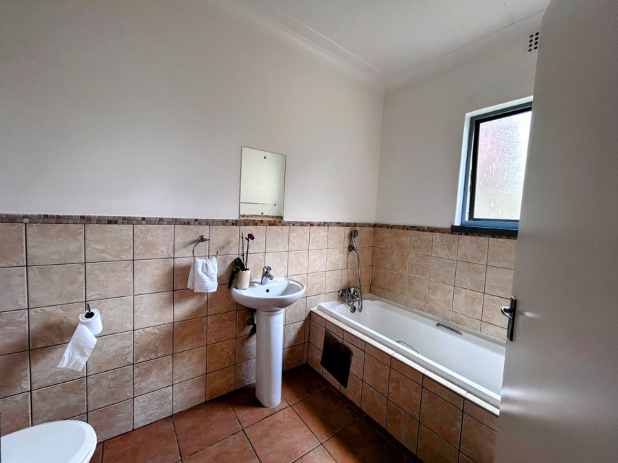 2 Bedroom Property for Sale in Carlswald Gauteng