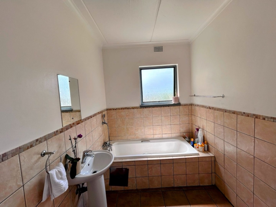 2 Bedroom Property for Sale in Carlswald Gauteng