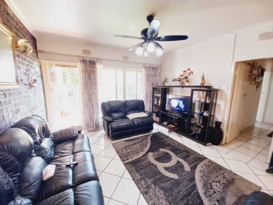 3 Bedroom Property for Sale in Rustivia Gauteng