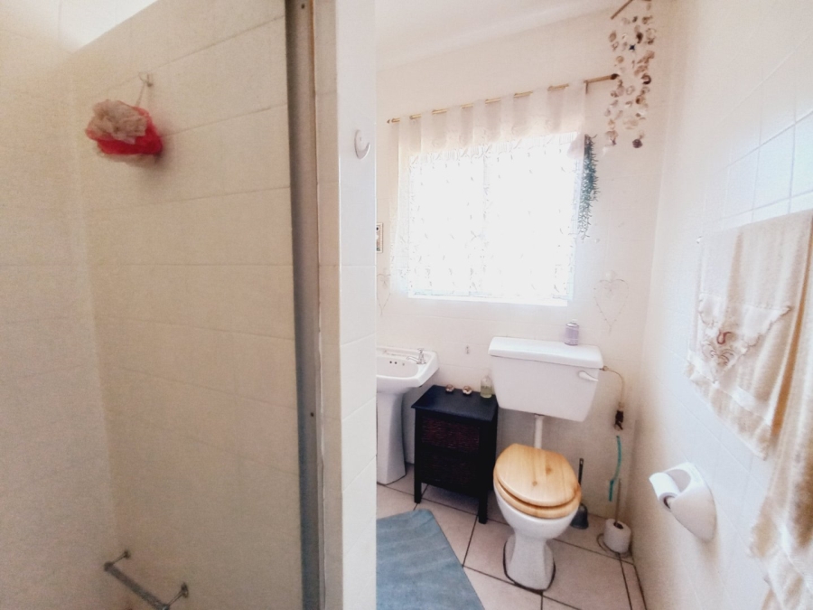 3 Bedroom Property for Sale in Rustivia Gauteng