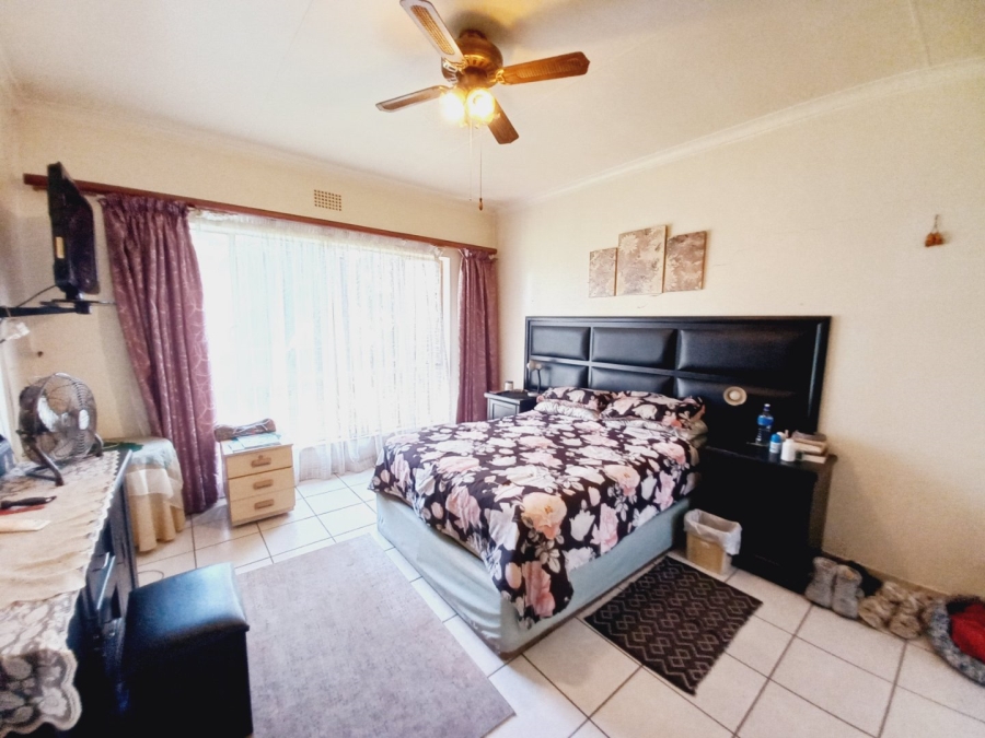 3 Bedroom Property for Sale in Rustivia Gauteng