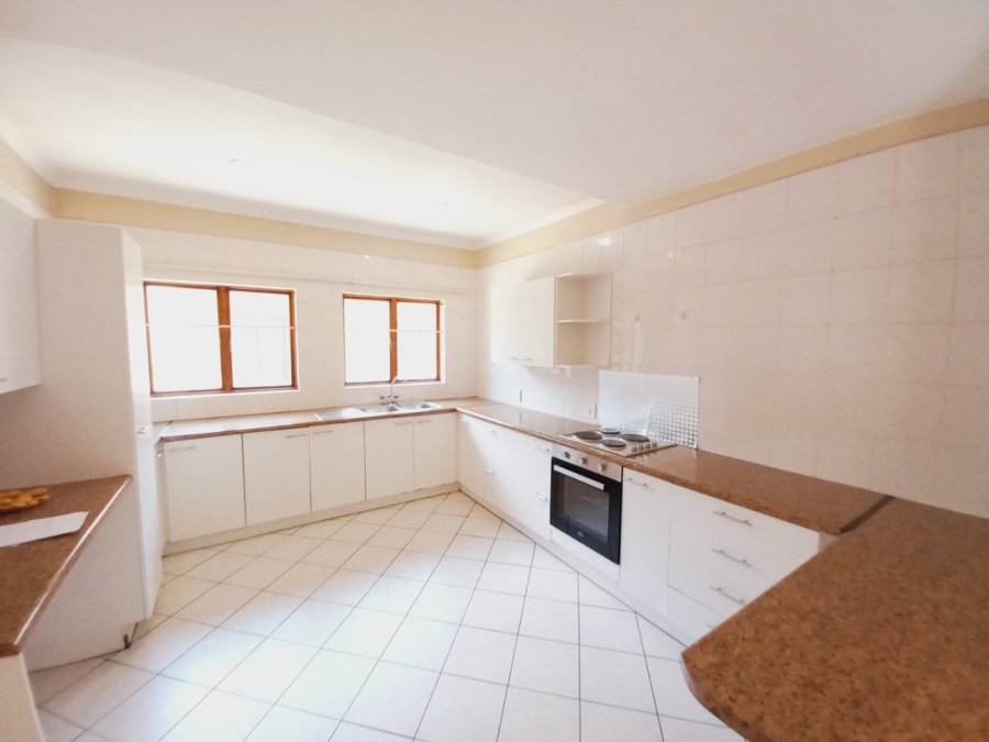 2 Bedroom Property for Sale in Buurendal Gauteng