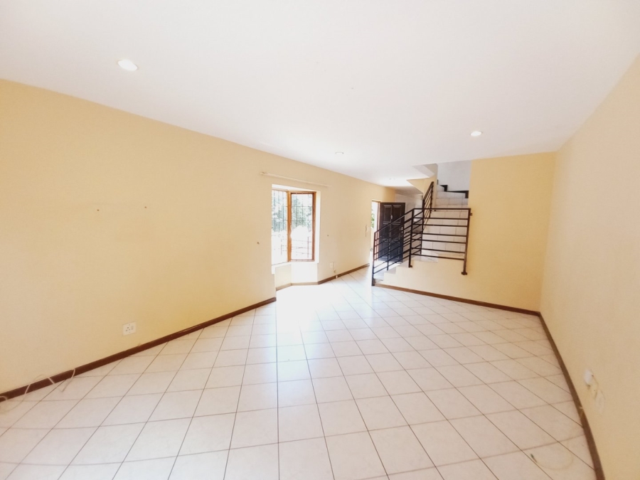 2 Bedroom Property for Sale in Buurendal Gauteng