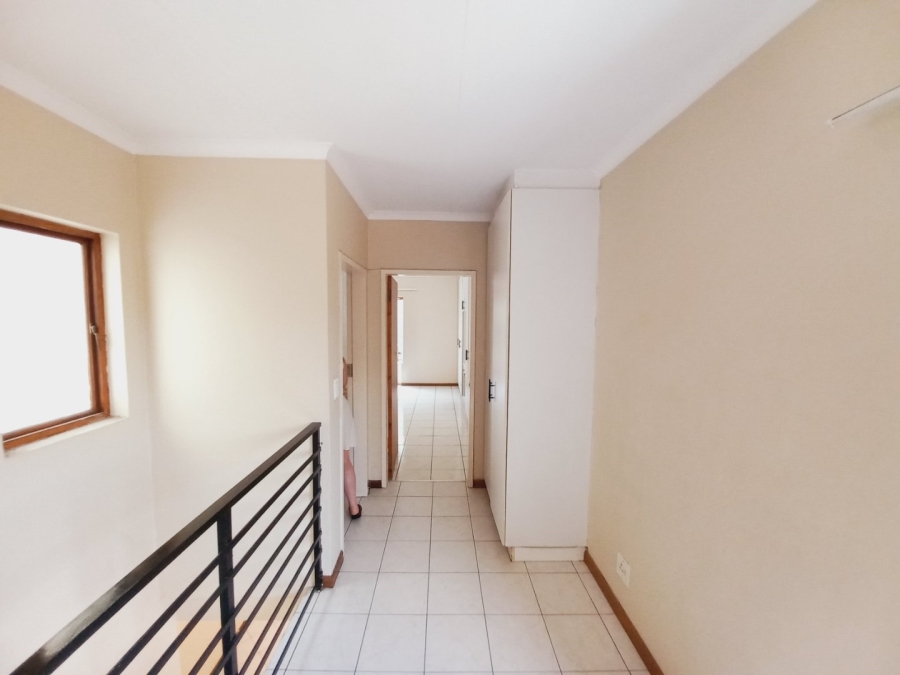 2 Bedroom Property for Sale in Buurendal Gauteng