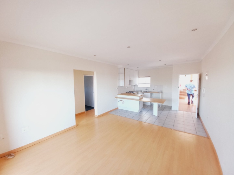 2 Bedroom Property for Sale in Wannenburghoogte Gauteng