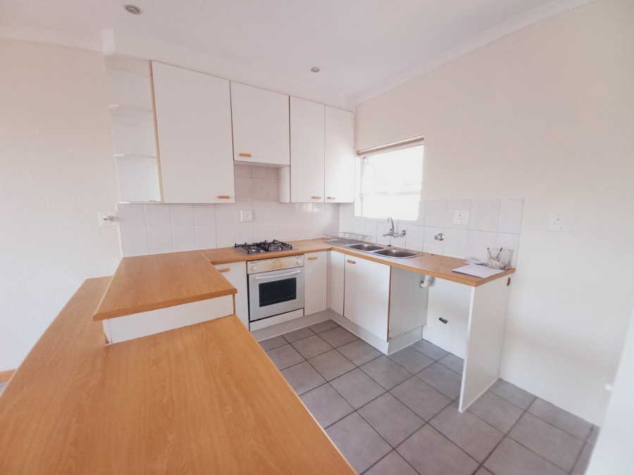 2 Bedroom Property for Sale in Wannenburghoogte Gauteng