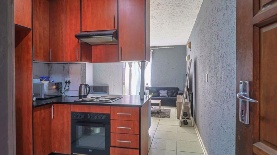 To Let 3 Bedroom Property for Rent in Die Hoewes Gauteng