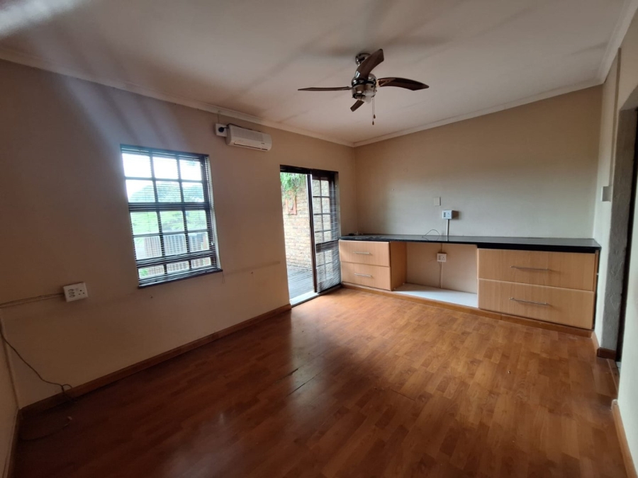 3 Bedroom Property for Sale in Capital Park Gauteng