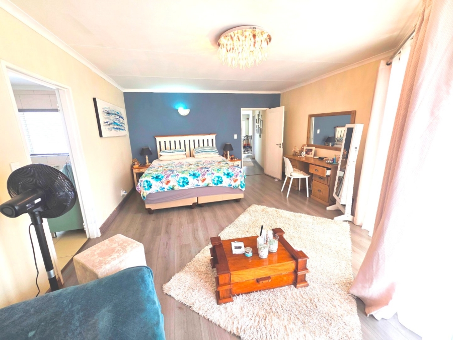 4 Bedroom Property for Sale in Meyersdal Gauteng