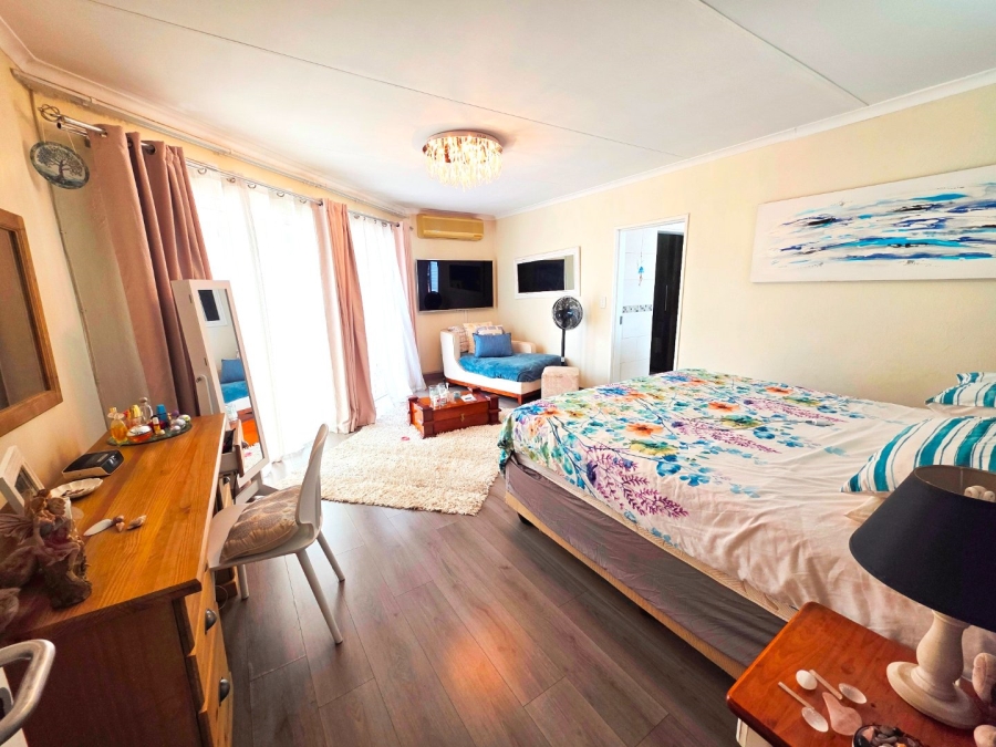 4 Bedroom Property for Sale in Meyersdal Gauteng