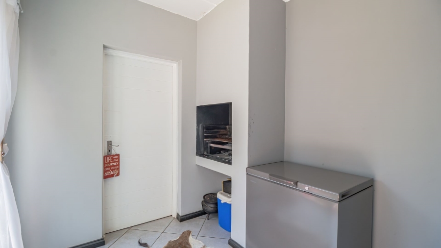 2 Bedroom Property for Sale in Norton Home Estate AH Gauteng