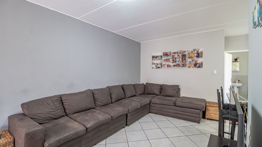 2 Bedroom Property for Sale in Norton Home Estate AH Gauteng