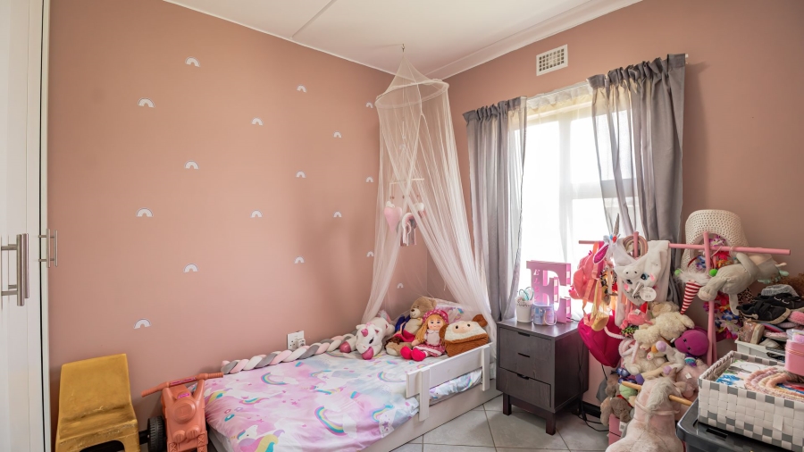 2 Bedroom Property for Sale in Norton Home Estate AH Gauteng