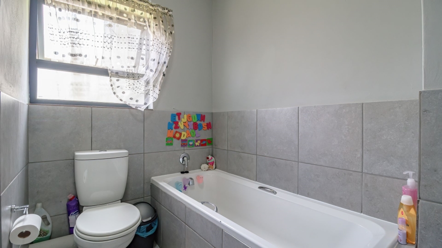 2 Bedroom Property for Sale in Norton Home Estate AH Gauteng