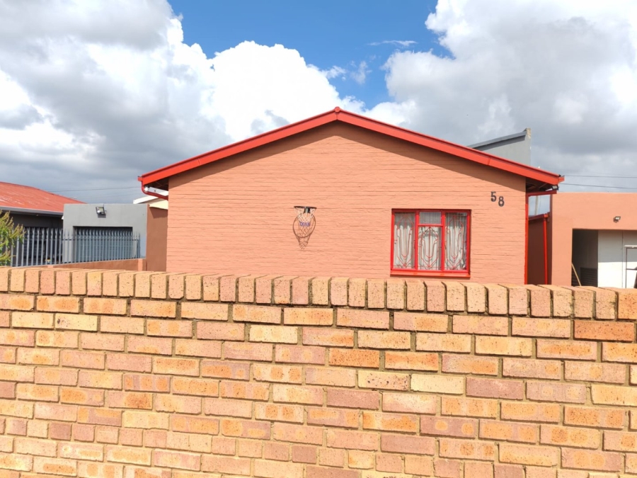 3 Bedroom Property for Sale in Lenasia Ext 5 Gauteng