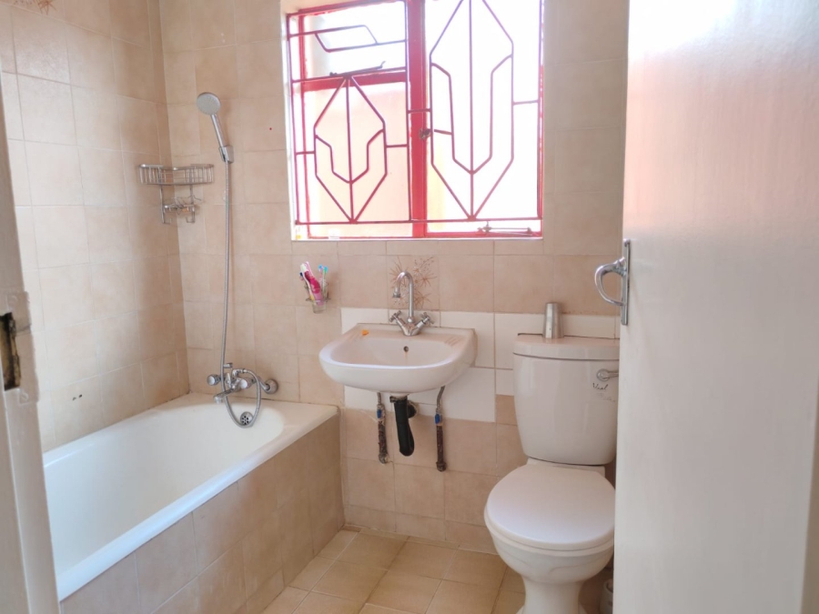 3 Bedroom Property for Sale in Lenasia Ext 5 Gauteng