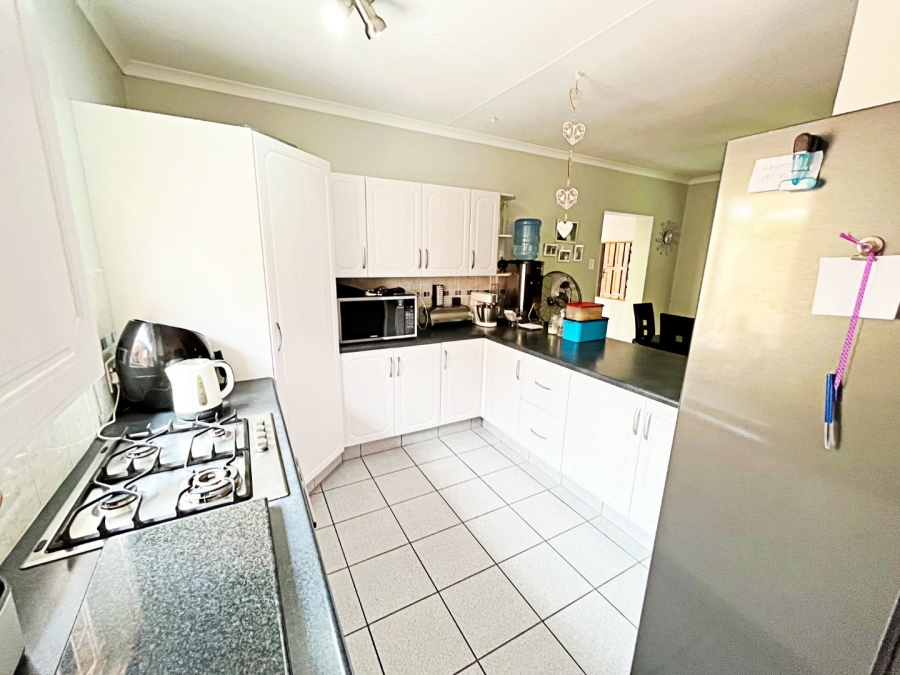 3 Bedroom Property for Sale in The Reeds Gauteng