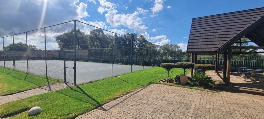 2 Bedroom Property for Sale in Glen Marais Gauteng