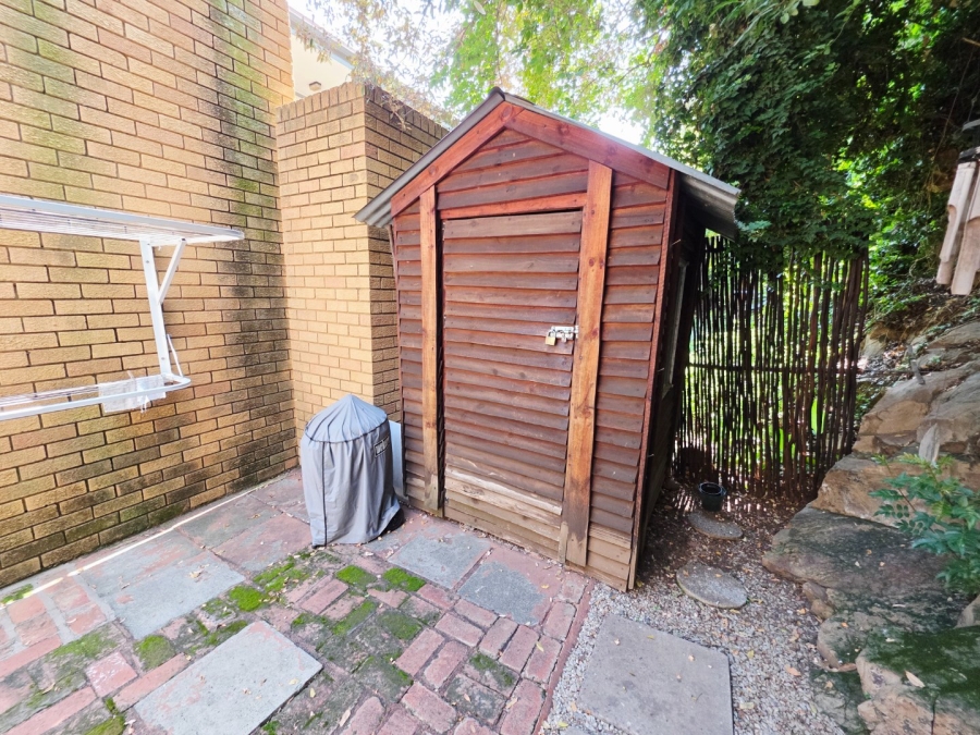 3 Bedroom Property for Sale in La Montagne Gauteng