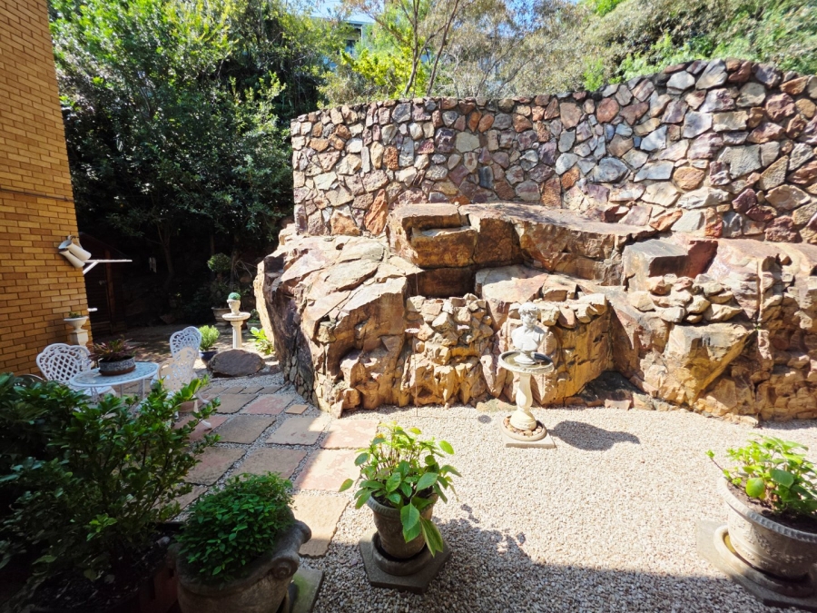 3 Bedroom Property for Sale in La Montagne Gauteng