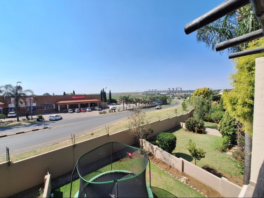 2 Bedroom Property for Sale in Eden Glen Gauteng
