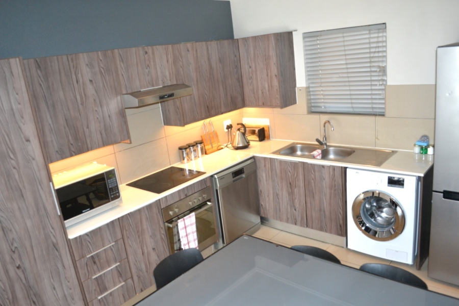 To Let 2 Bedroom Property for Rent in Atholl Gauteng