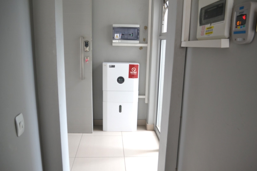 To Let 2 Bedroom Property for Rent in Atholl Gauteng