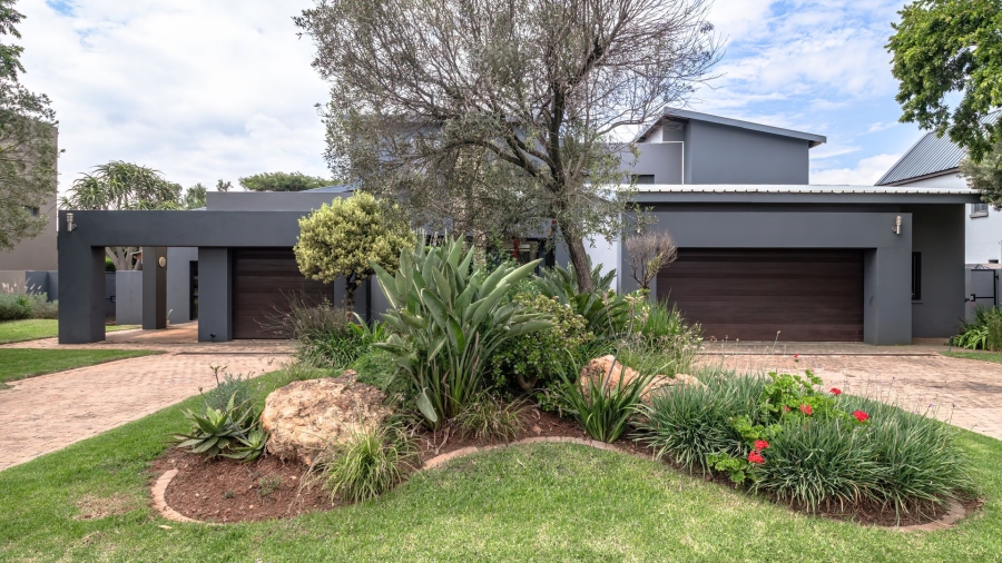 5 Bedroom Property for Sale in Serengeti Lifestyle Estate Gauteng