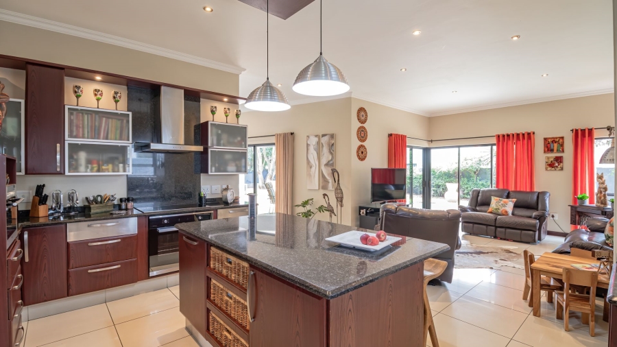5 Bedroom Property for Sale in Serengeti Lifestyle Estate Gauteng