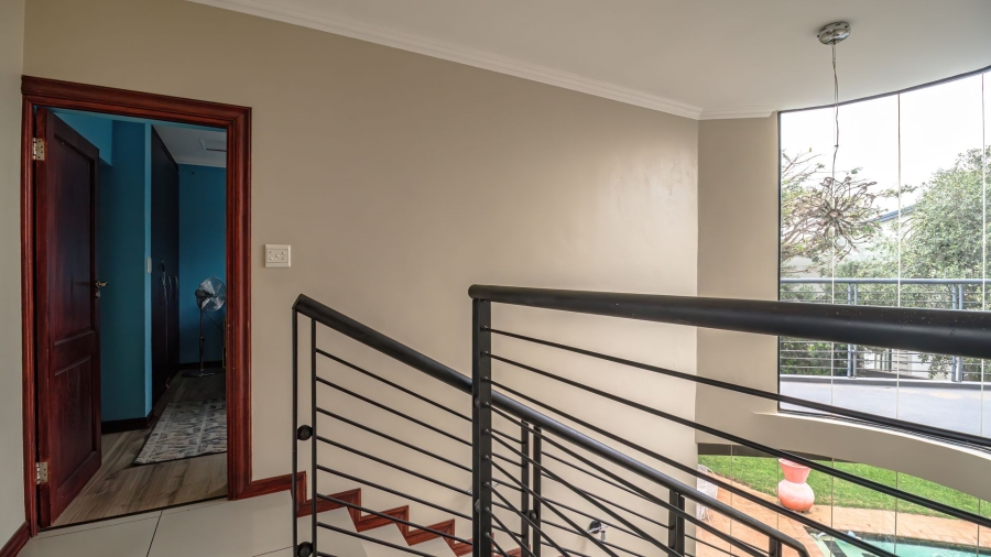 5 Bedroom Property for Sale in Serengeti Lifestyle Estate Gauteng