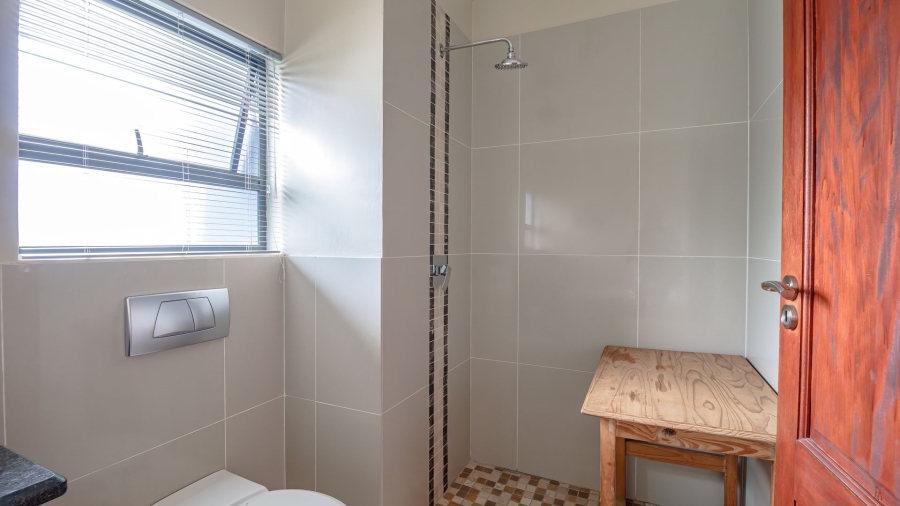 5 Bedroom Property for Sale in Serengeti Lifestyle Estate Gauteng