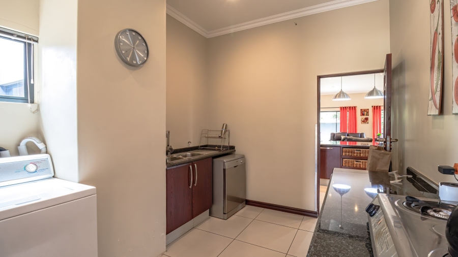 5 Bedroom Property for Sale in Serengeti Lifestyle Estate Gauteng