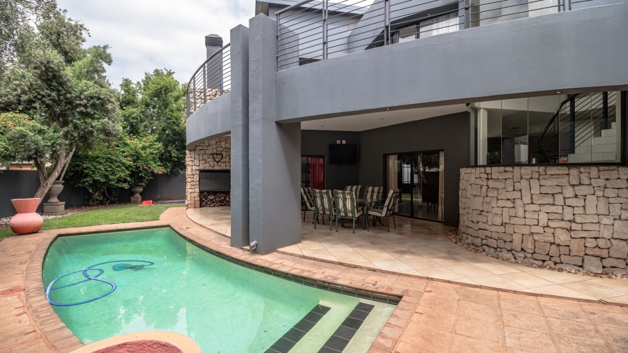 5 Bedroom Property for Sale in Serengeti Lifestyle Estate Gauteng