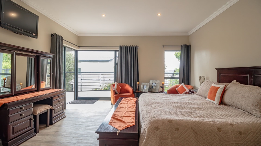 5 Bedroom Property for Sale in Serengeti Lifestyle Estate Gauteng