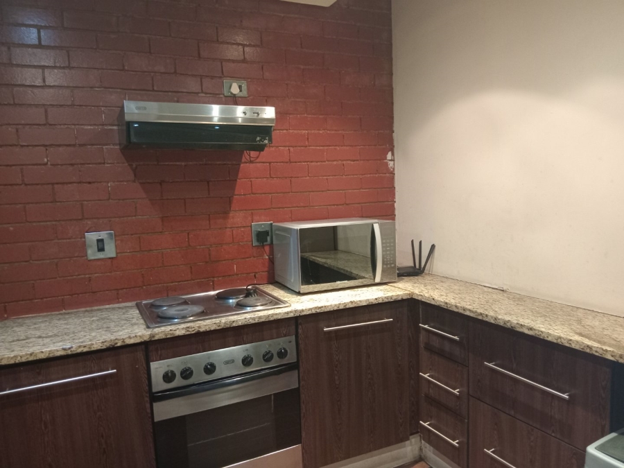 To Let 1 Bedroom Property for Rent in Braamfontein Gauteng