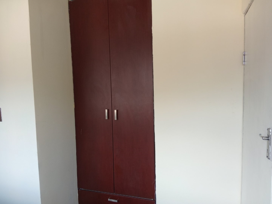 To Let 1 Bedroom Property for Rent in Braamfontein Gauteng