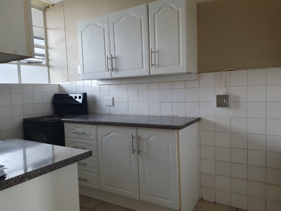 To Let 2 Bedroom Property for Rent in Edenvale Central Gauteng
