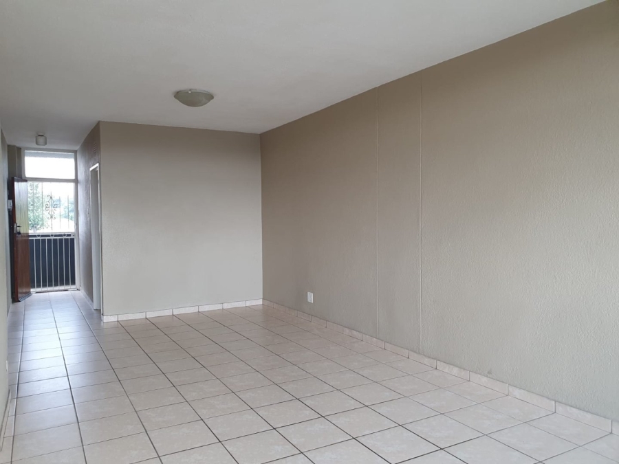 To Let 2 Bedroom Property for Rent in Edenvale Central Gauteng