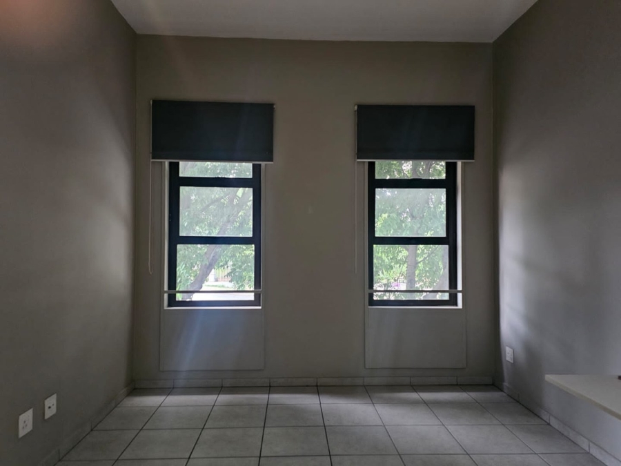 1 Bedroom Property for Sale in Rosebank Gauteng