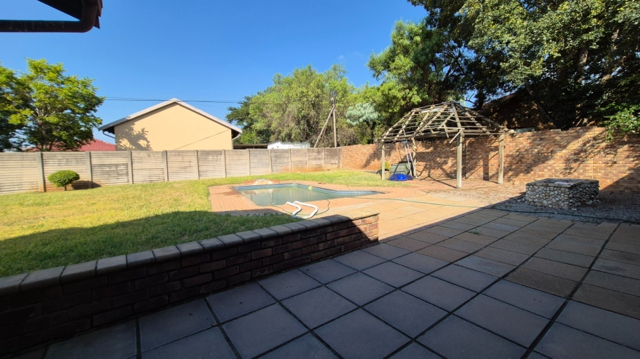 3 Bedroom Property for Sale in The Reeds Gauteng